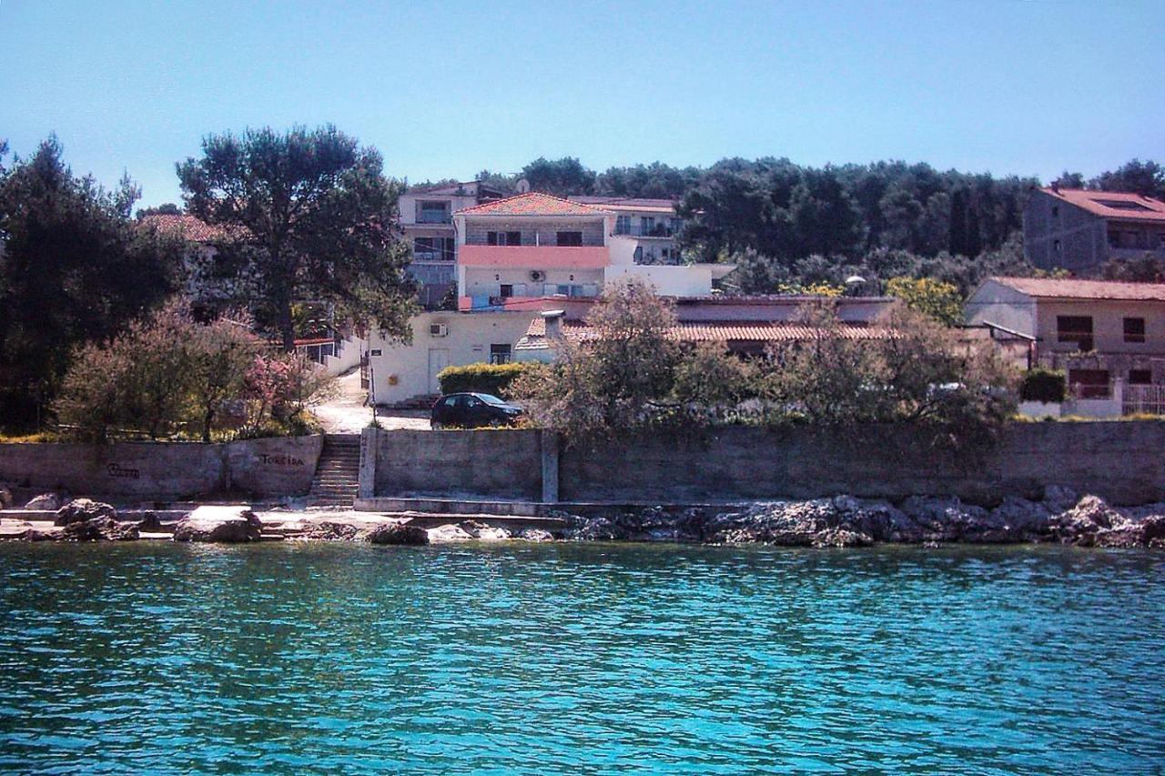 Apartments By The Sea Arbanija, Ciovo - 1085 Trogir Exterior foto