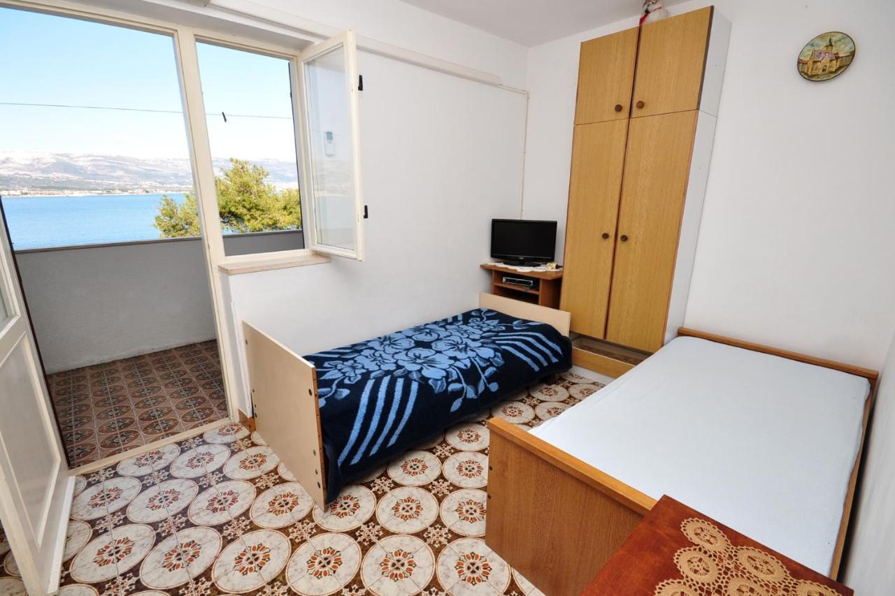 Apartments By The Sea Arbanija, Ciovo - 1085 Trogir Exterior foto